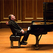 Zeitouni Conducts Mozart